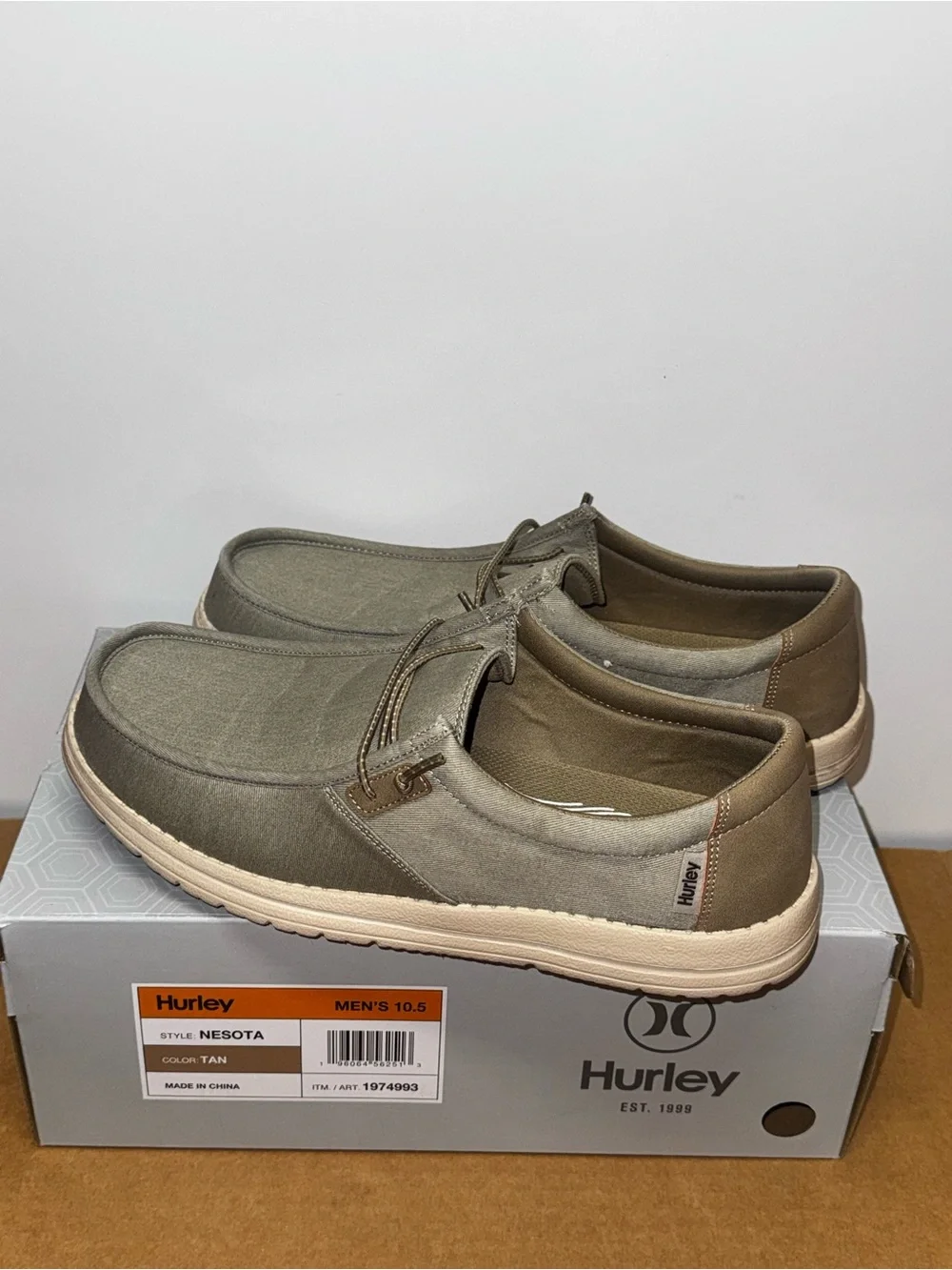 Hurley Nesota Men's Tan Moccasin Shoes 10.5 M Memory Foam Water Repellent